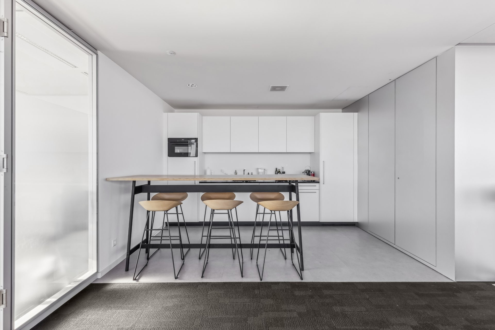 2529 1502 601028 A backbonephoto 043 2