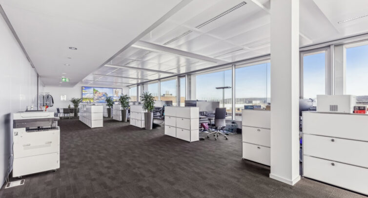 2529 1502 601028 A backbonephoto 034 2