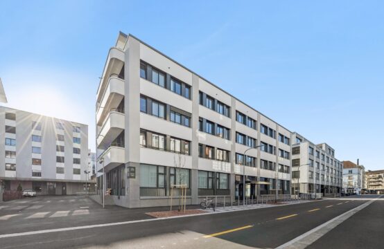 600689 B backbonephoto 088