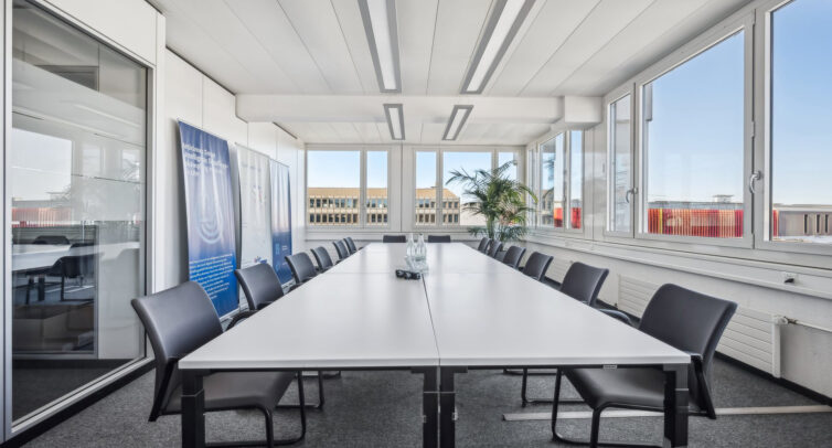 2525 1301 601032 A backbonephoto 034 2